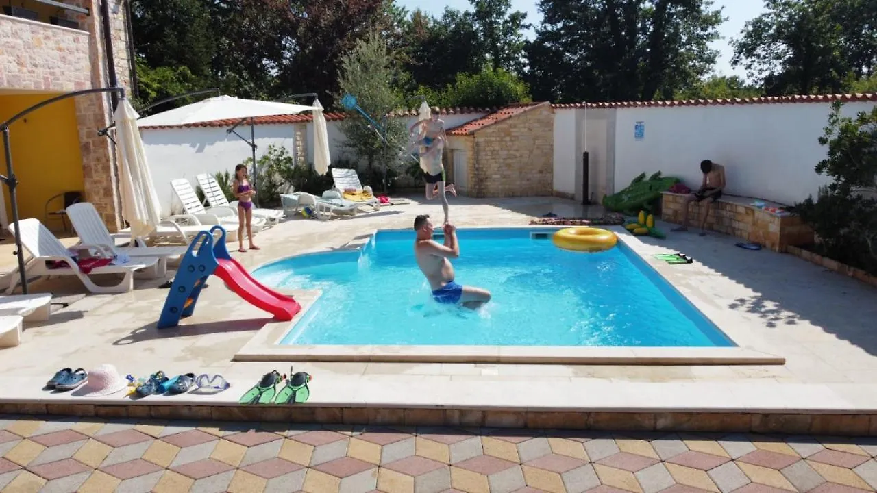 Apartments Villa Mimi Višnjan Kroatien